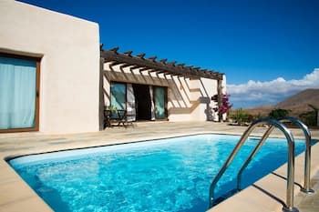 Casa con piscina privada en La Oliva Fuerteventura Villa Upupa