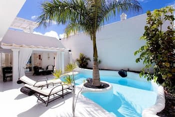 Villa con piscina privada en Fuerteventura La Oliva Villa Alegría